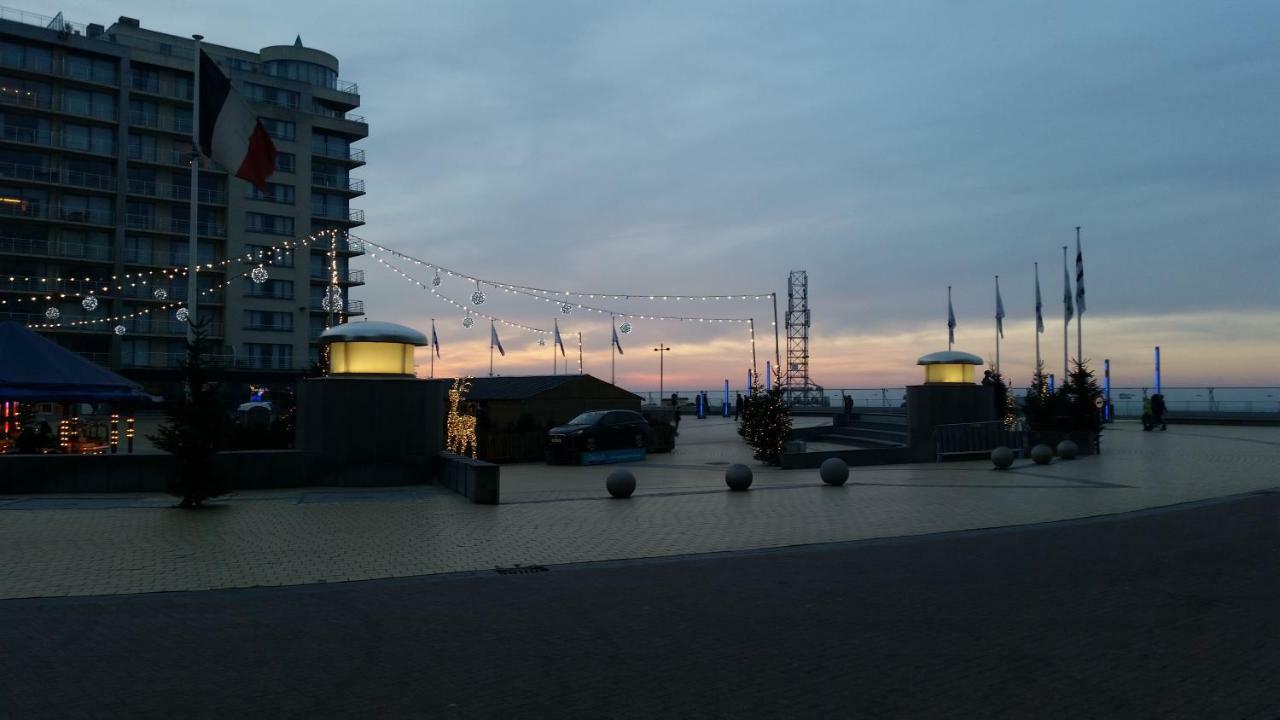 Studio On The Beach With Sea View Middelkerke Exterior foto